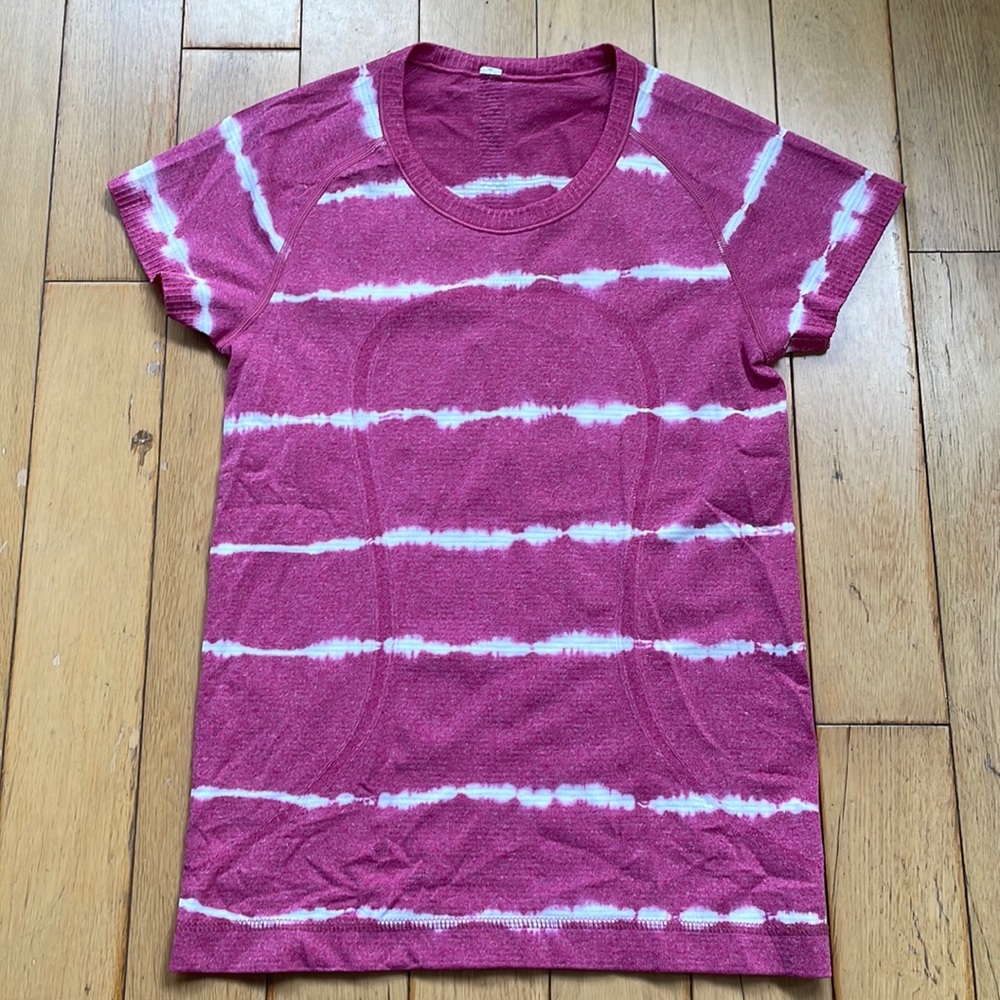 Lululemon short sleeve tee
